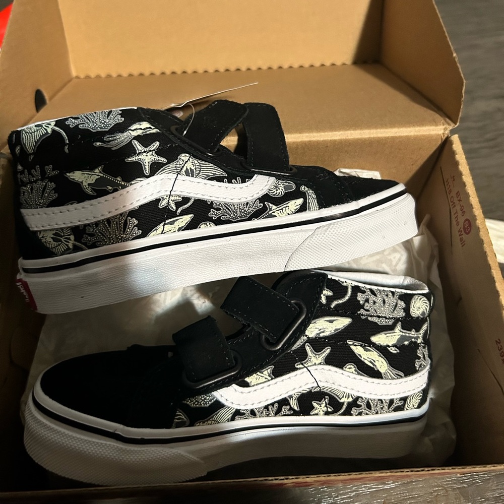 Toddler Glow Xray Ocean Black Toddler Vans size 11.5